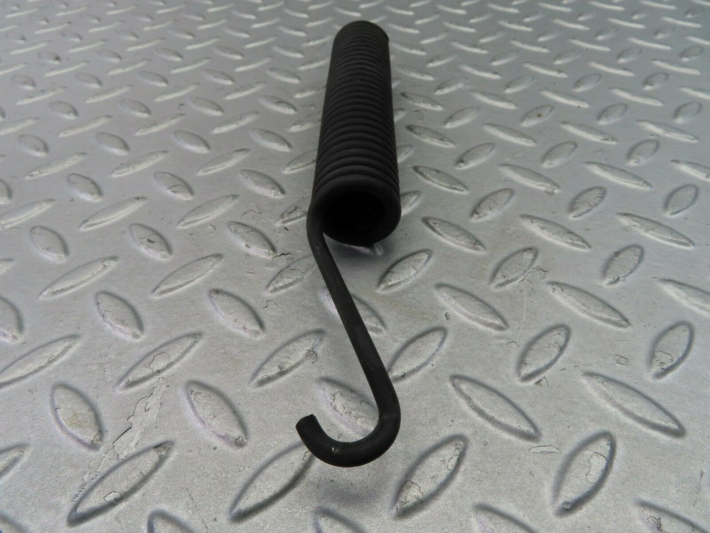 7779 Mercedes-Benz S123 230TE Wagon Bonnet Hinge Spring