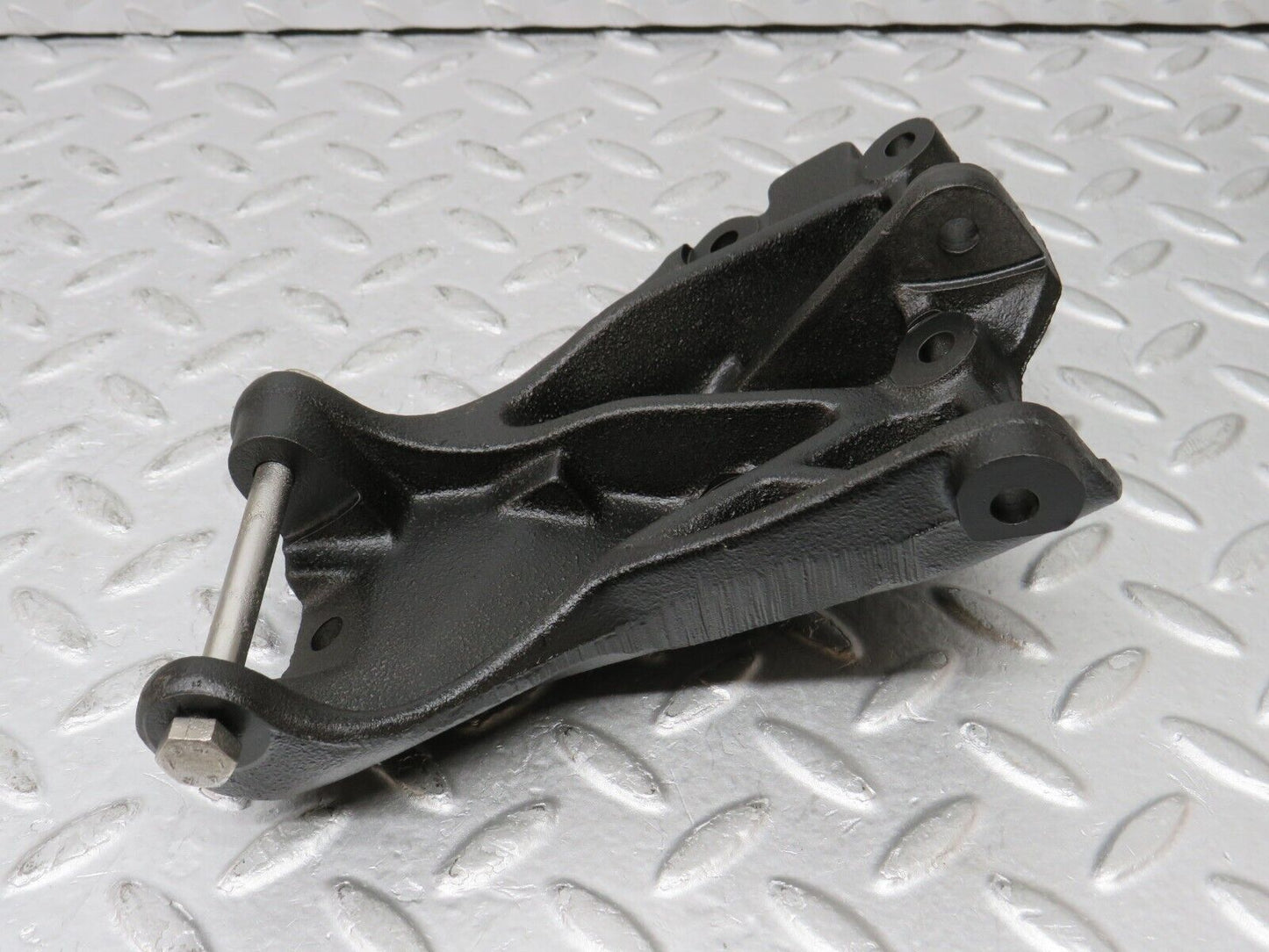 35471 Mercedes-Benz R107 280SL Alternator Generator Bracket 1101550735