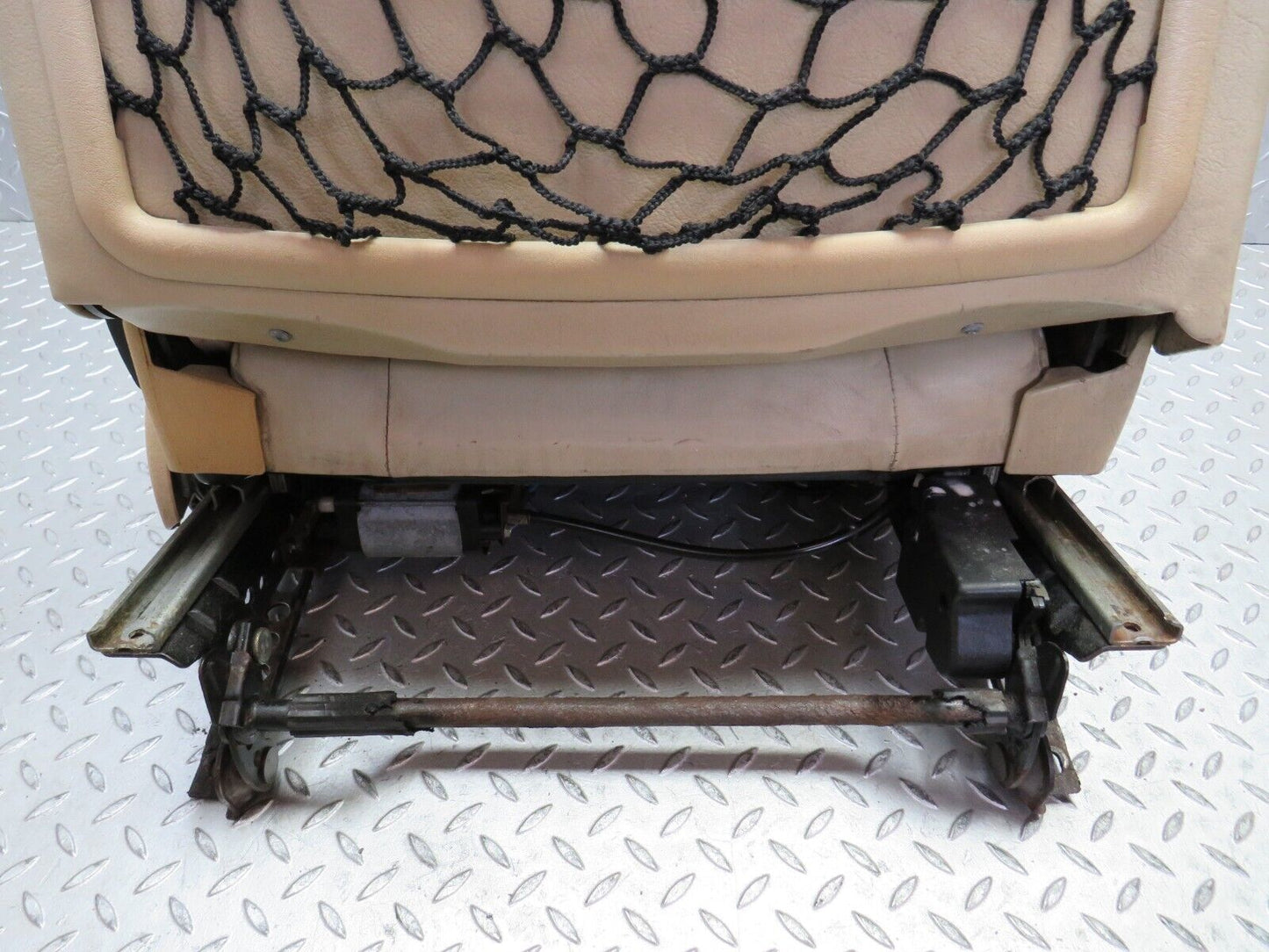 34547 Mercedes-Benz C126 380SEC Front Right Electric Driver Seat Leather Beige