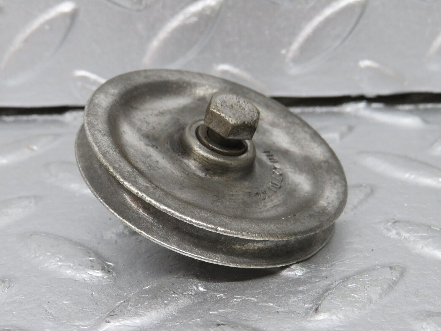 40318 Mercedes-Benz W110 230 Handbrake Cable Pulley 1104270142