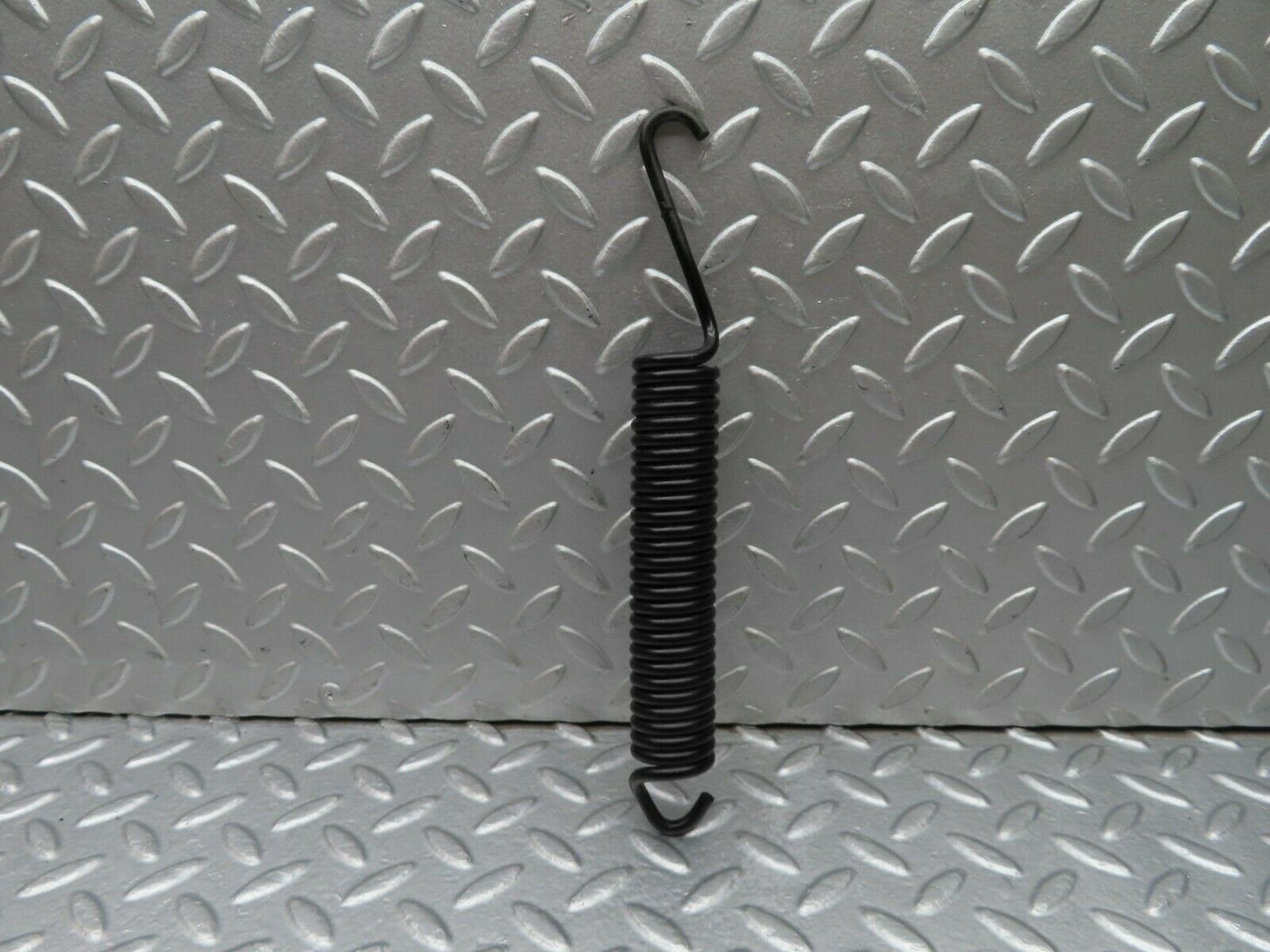 17971 Mercedes-Benz W123 200 Bonnet Hinge Spring