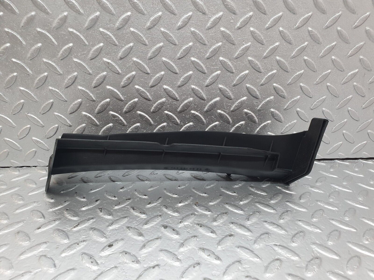 42430 Mercedes-Benz R129 320SL Coupe Windscreen Drain Channel Right 1298310636