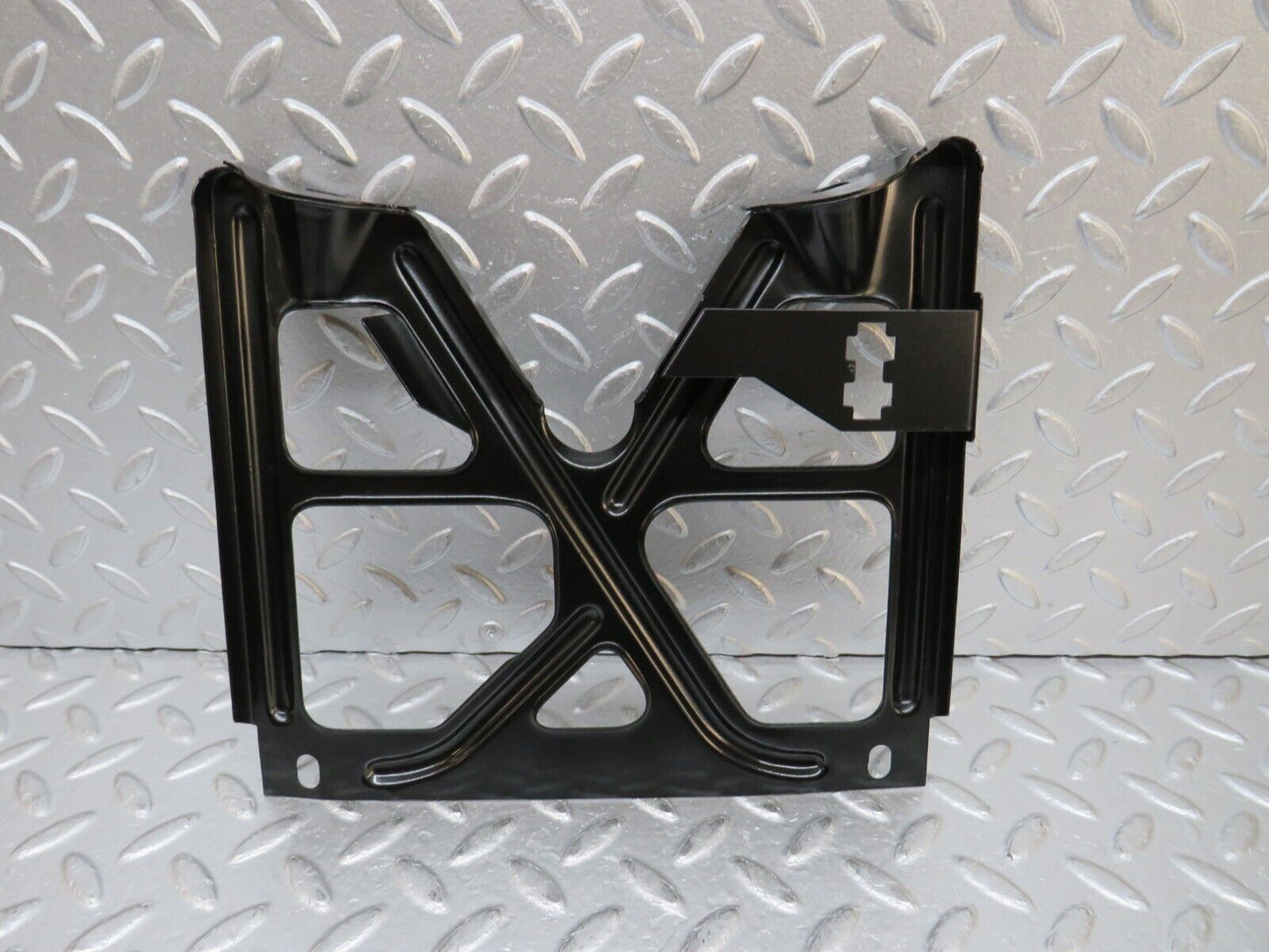 0860 Mercedes-Benz C107 350SLC Coupe Heater Blower Box Bracket Holder