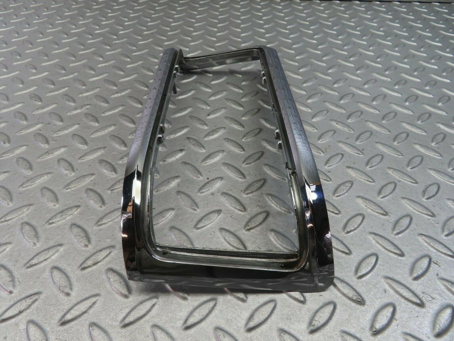 8486 Mercedes-Benz W115 Tail Light Chrome Frame Left Side