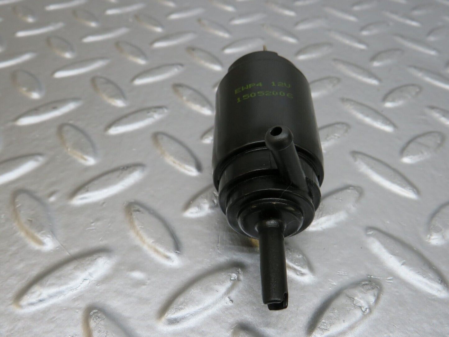 25452 Mercedes-Benz W123 200 Windscreen Washer Pump