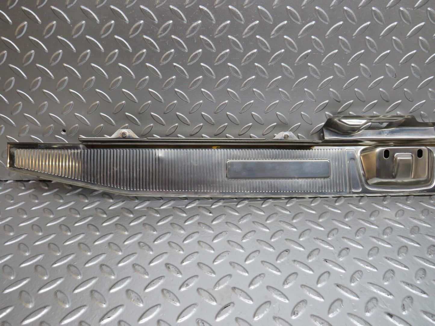 27620 Mercedes-Benz S124 300TE Wagon Trunk Edge Chrome Moulding 1246980089