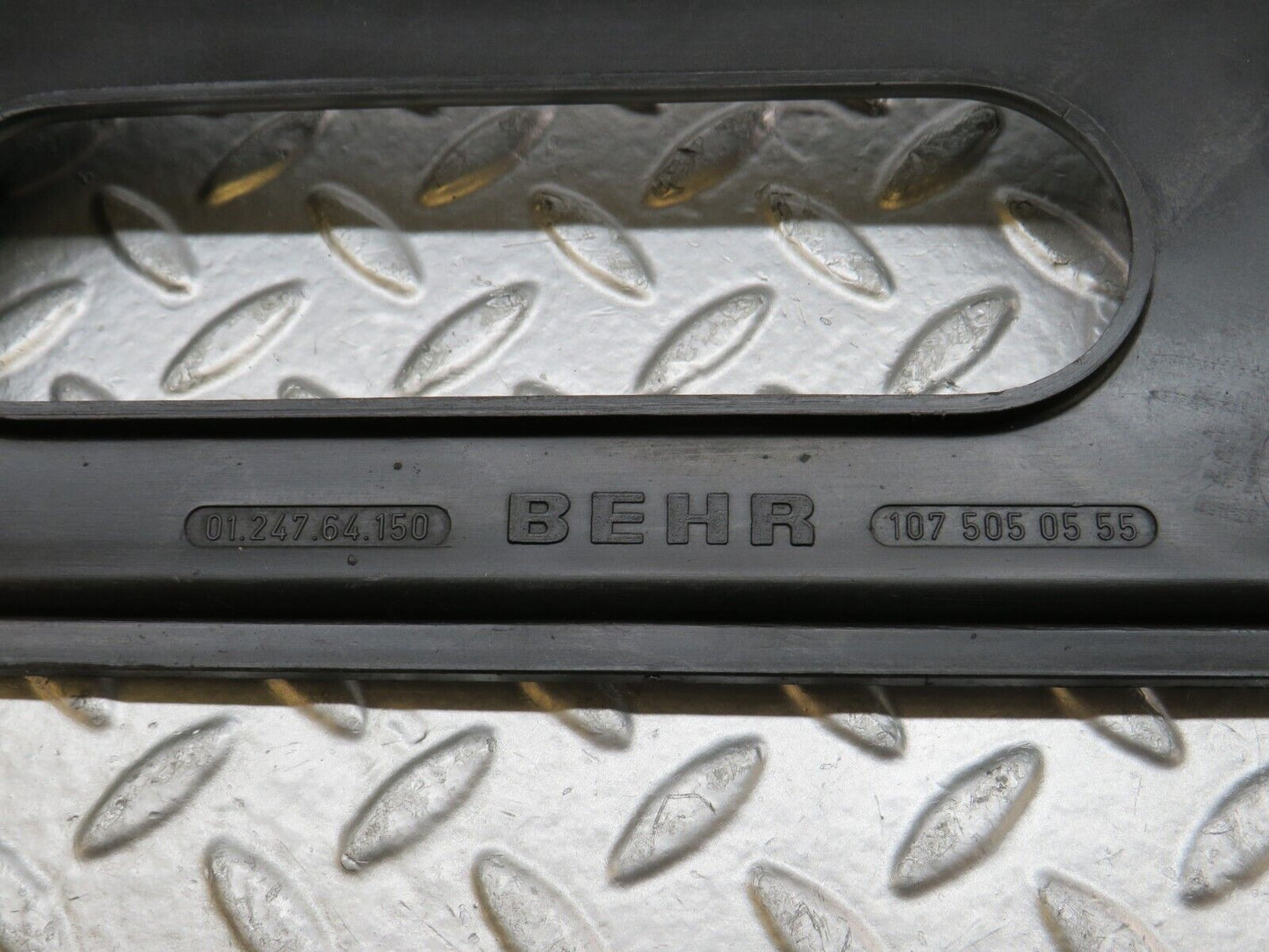 35454 Mercedes-Benz R107 280SL Coupe Radiator Fan Shroud Cover 1075050555