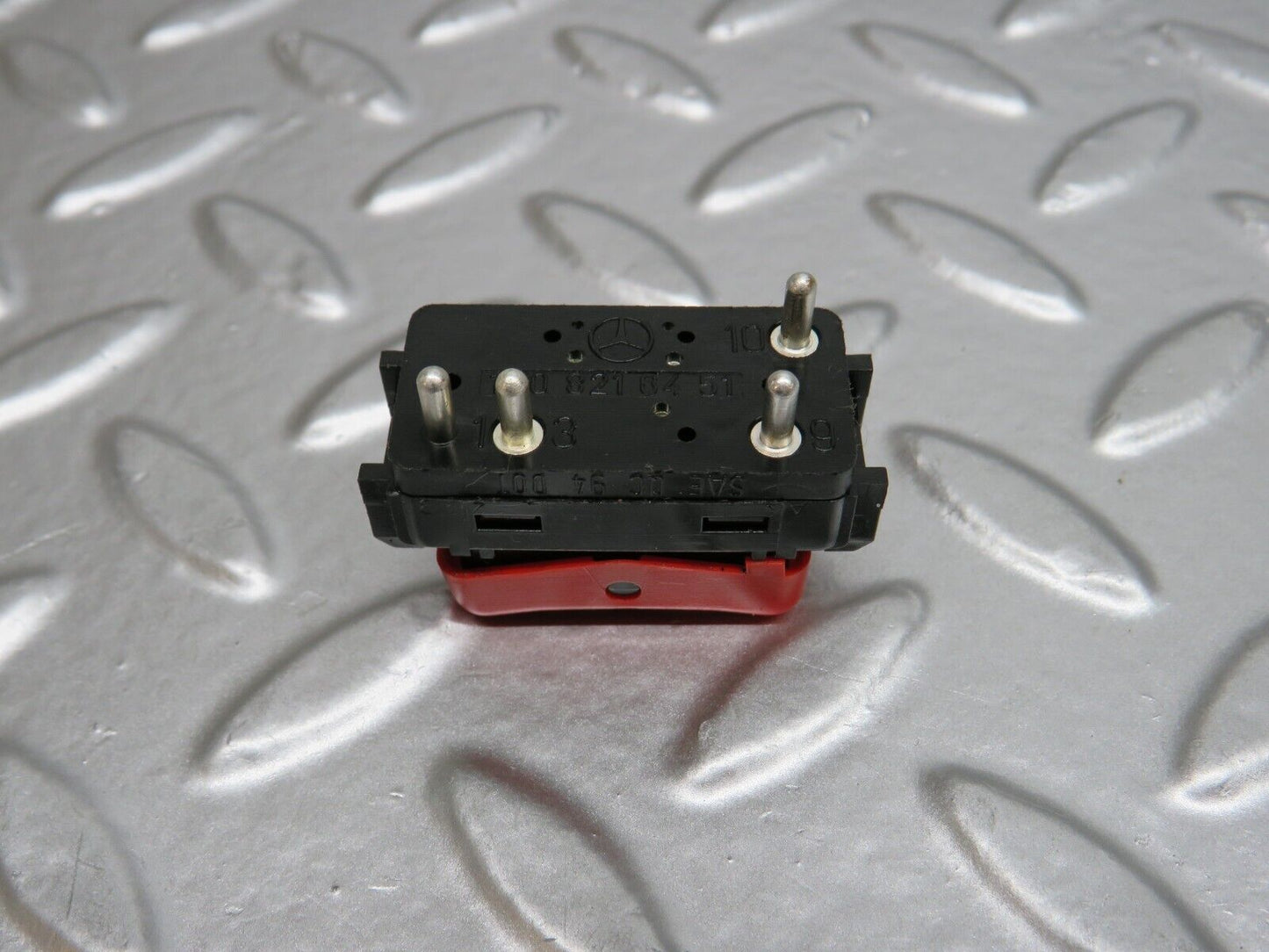 24685 Mercedes-Benz W140 S320 Hazard Warning Light Switch 1408216451