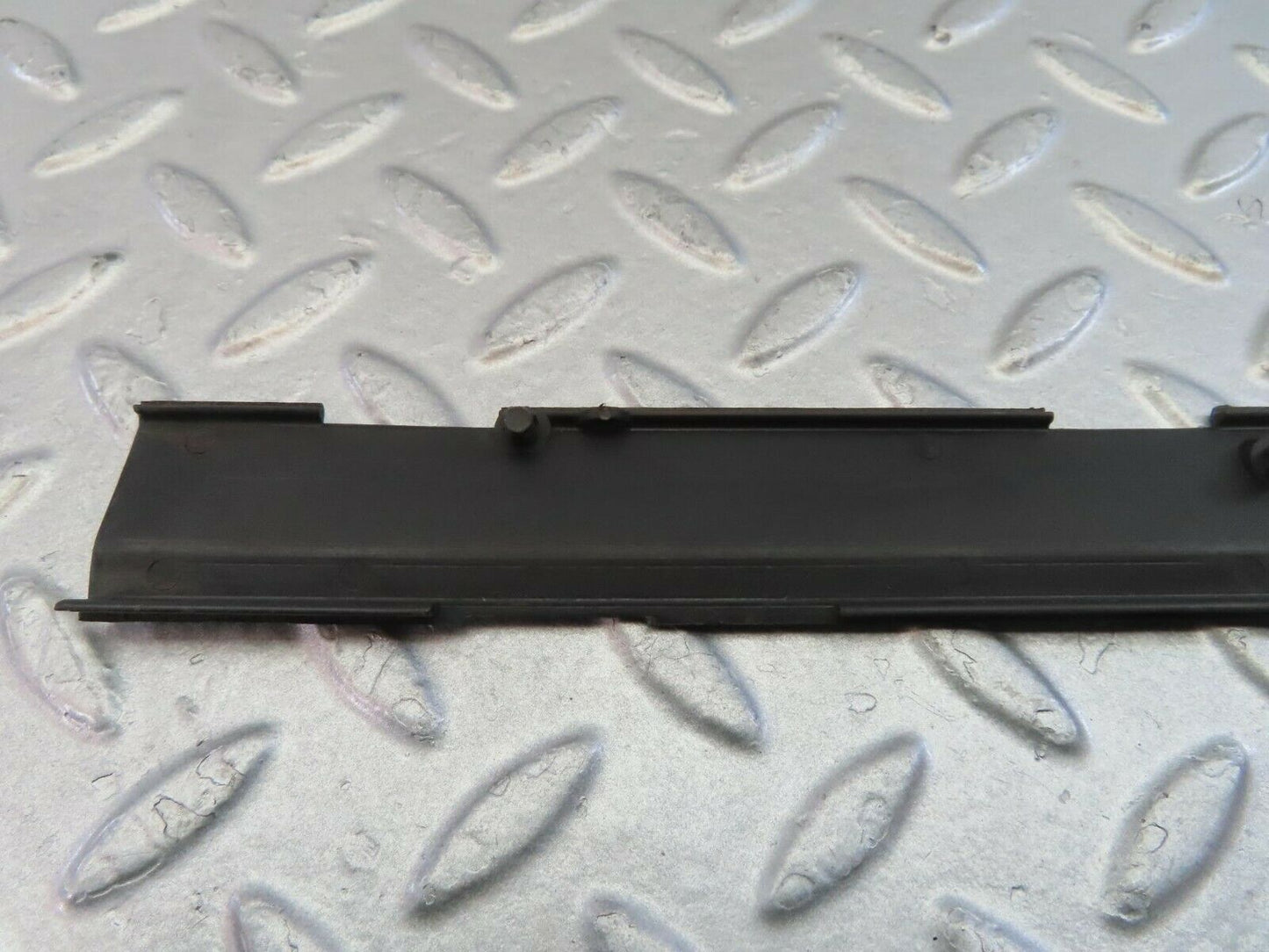 10041 Mercedes-Benz C123 230CE Coupe Distributor Plug Protective Cap 102159124