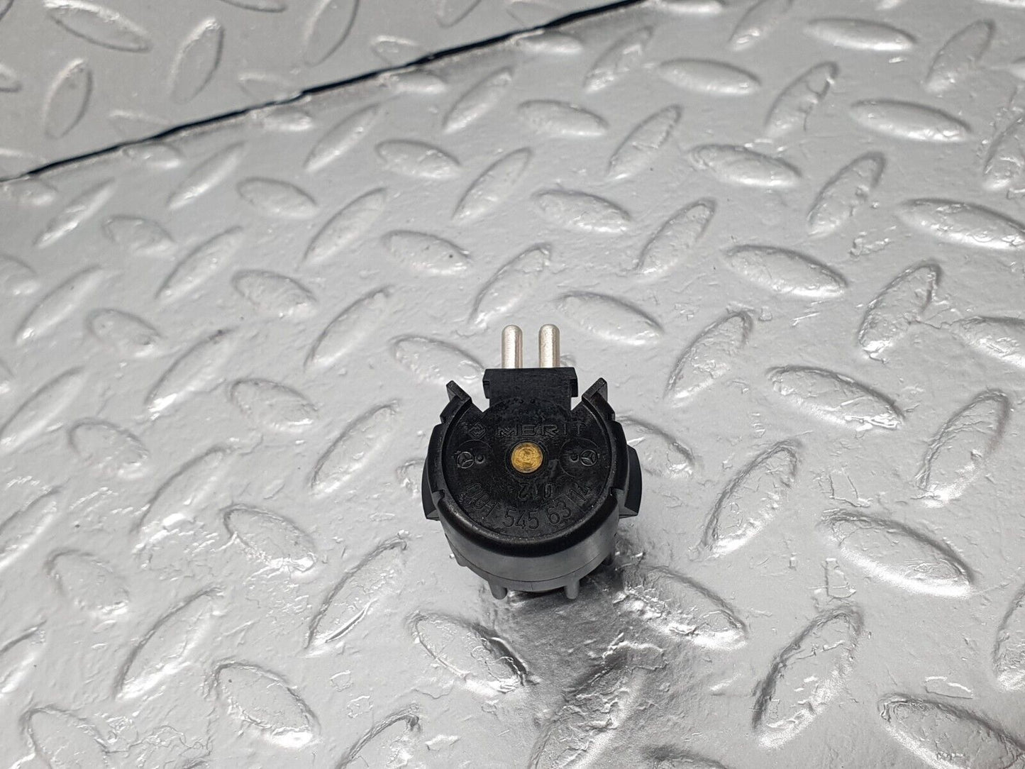 43545 Mercedes-Benz C126 380SEC Coupe Kick Down Switch 0015456314