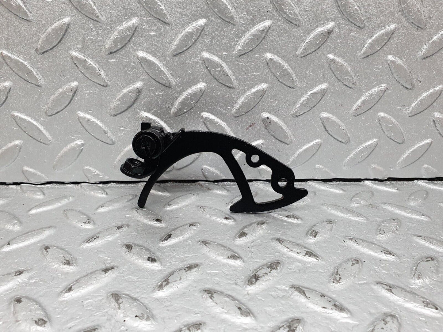 41166 Mercedes-Benz W126 300SE Bonnet Safety Latch