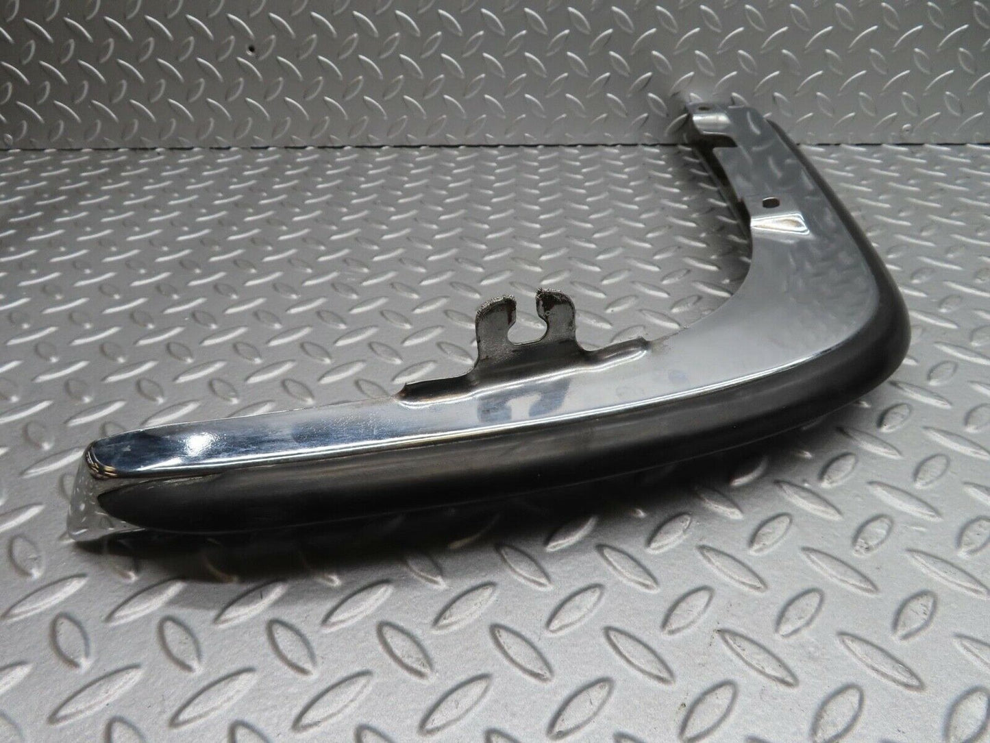 14411 Mercedes-Benz W116 350SE Front Left Upper Bumper Corner