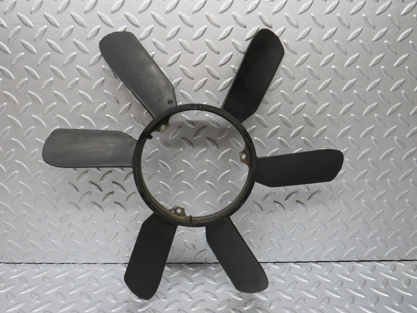 39444 Mercedes-Benz R129 320SL Coupe Engine Cooling Fan 1032000623