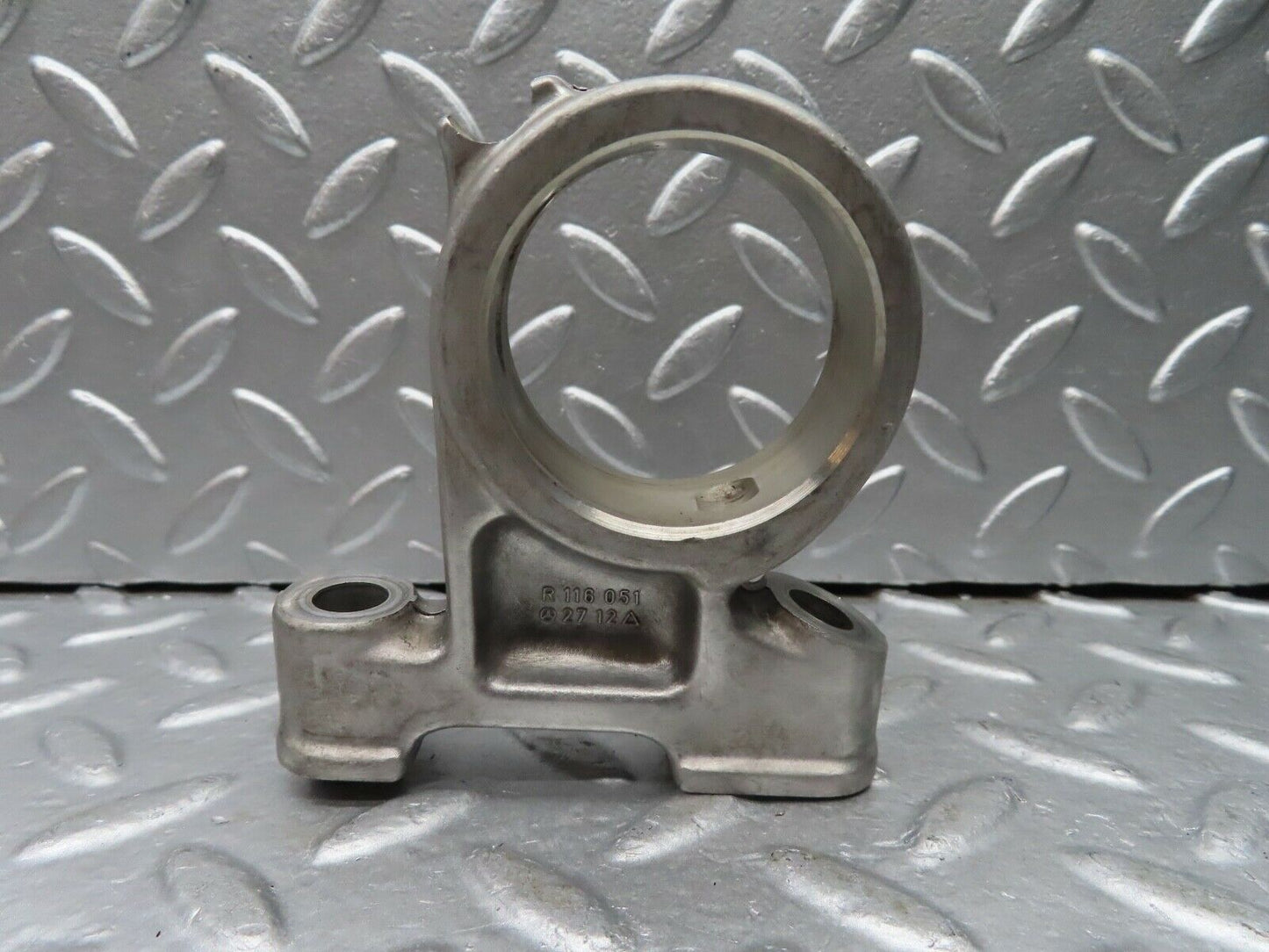 20644 Mercedes-Benz R107 450SL Camshaft Tower Bearing 1160512712