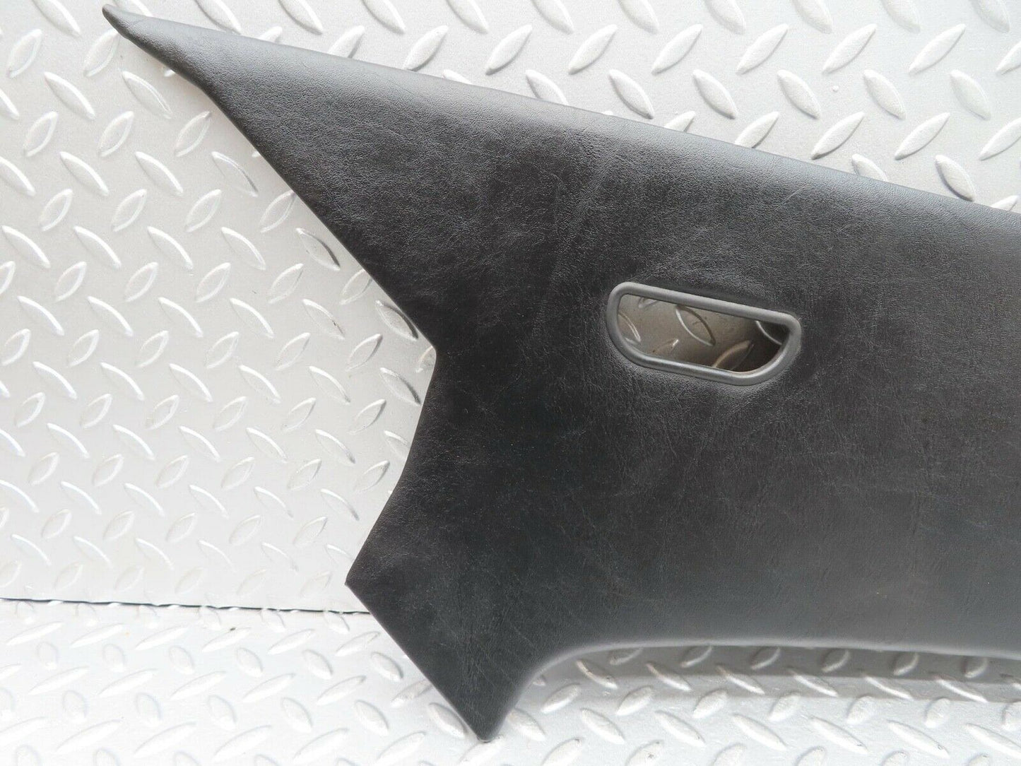 14681 Mercedes-Benz W201 190E C Pillar Cover Trim Left 2016950144
