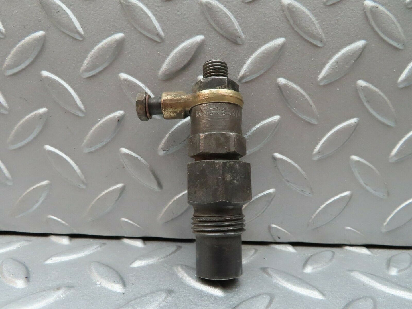 3685 Mercedes-Benz W120 PONTON Diesel Fuel Injetcor Bosch KCA30SD2/4