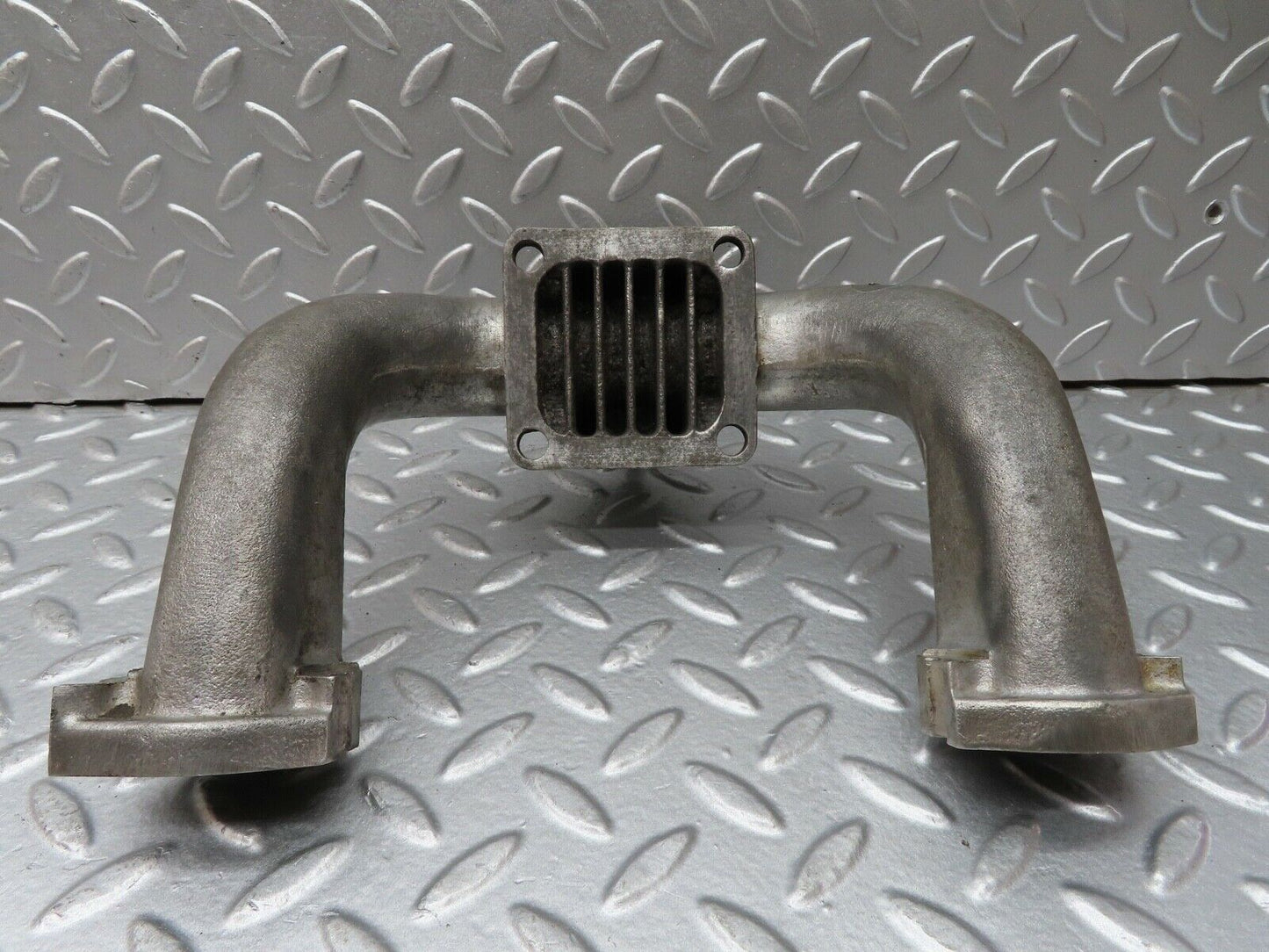 18558 Mercedes-Benz W136 170V Intake Manifold