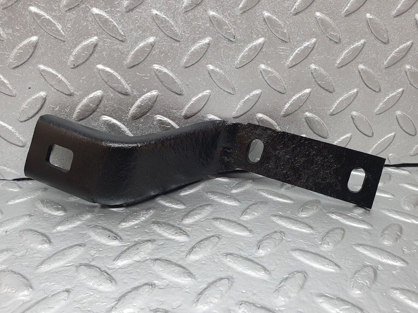 44220 Mercedes-Benz C123 230CE Coupe Rear Bumper Bracket