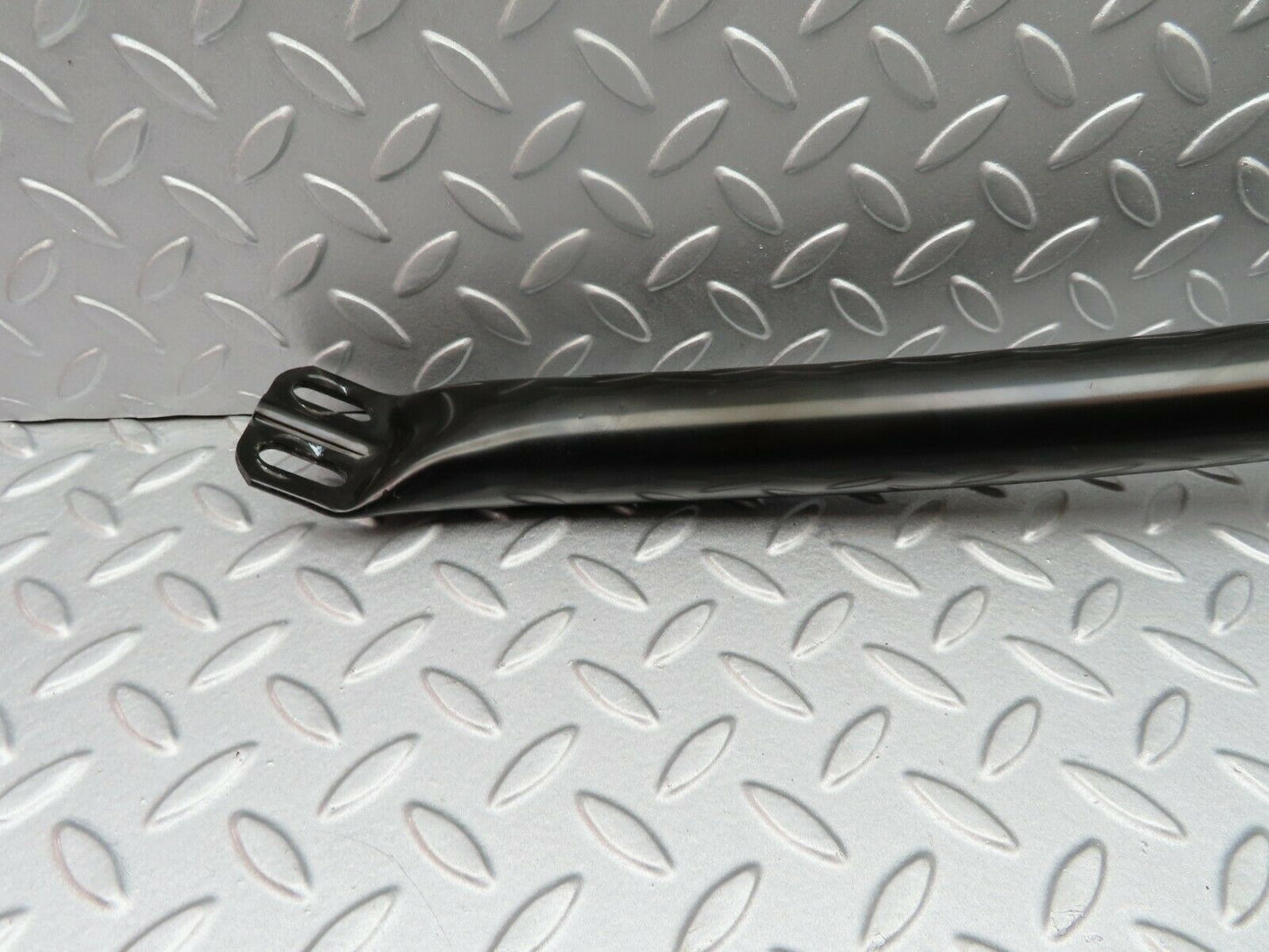 5364 Mercedes-Benz W124 230E Dashboard Bracket