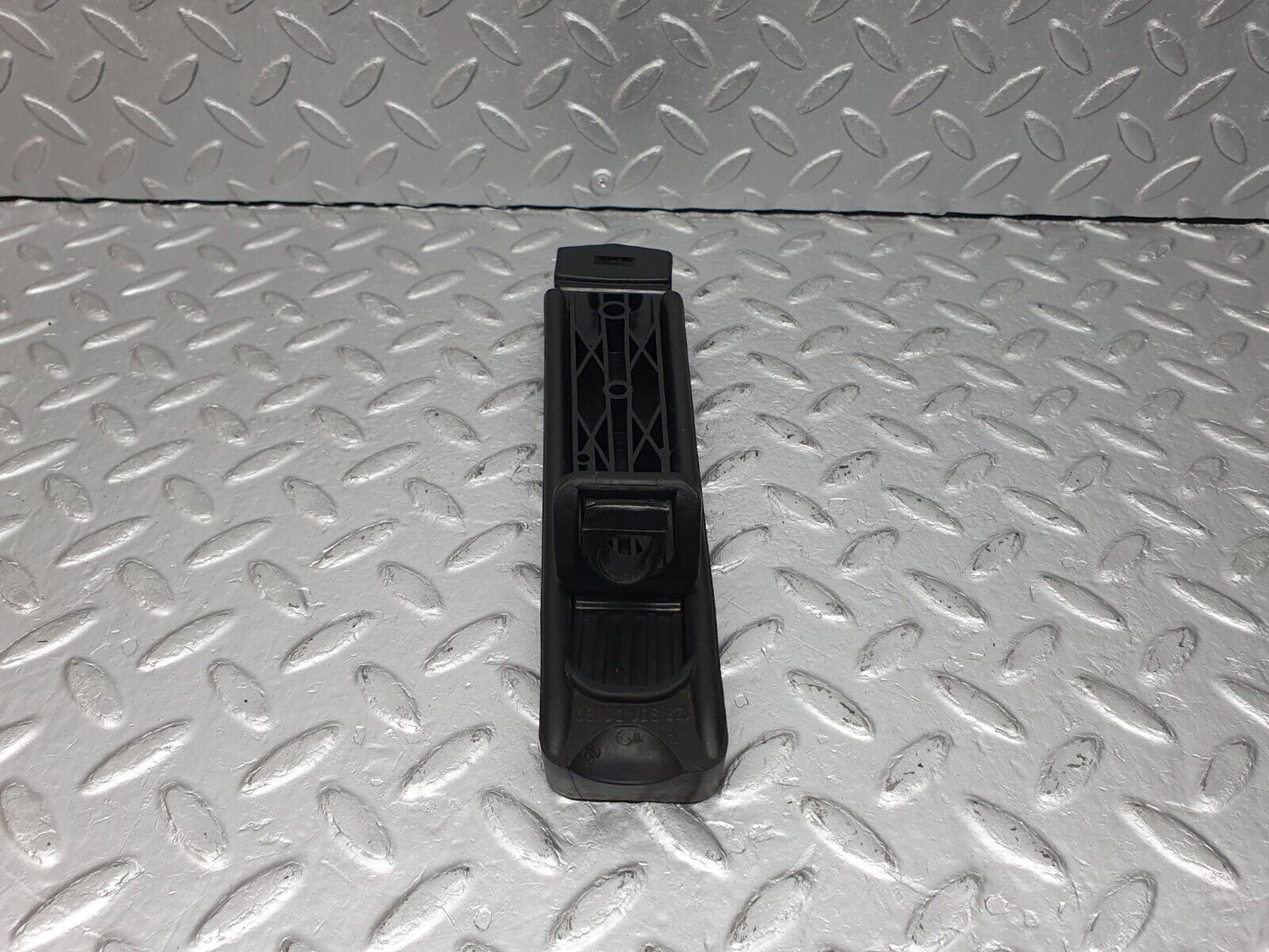 41059 Mercedes-Benz W126 300SE Accelerator Pedal With Rubber 1233010082 1263000504