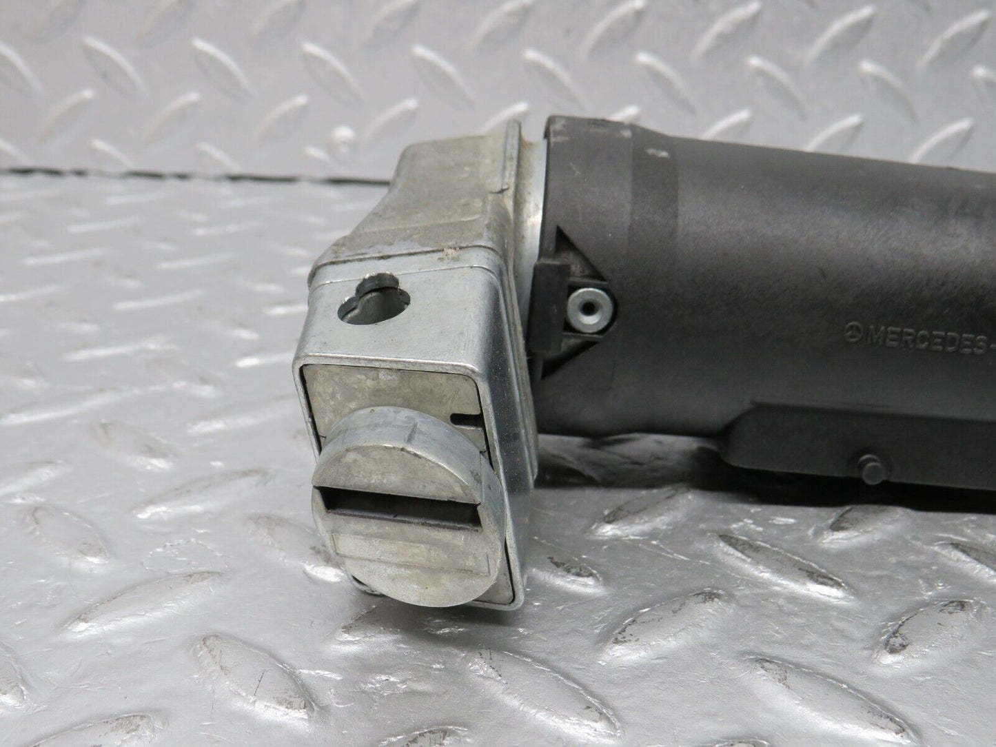 38471 Mercedes-Benz R129 280SL Coupe Steering Lock Ignition Switch With Key