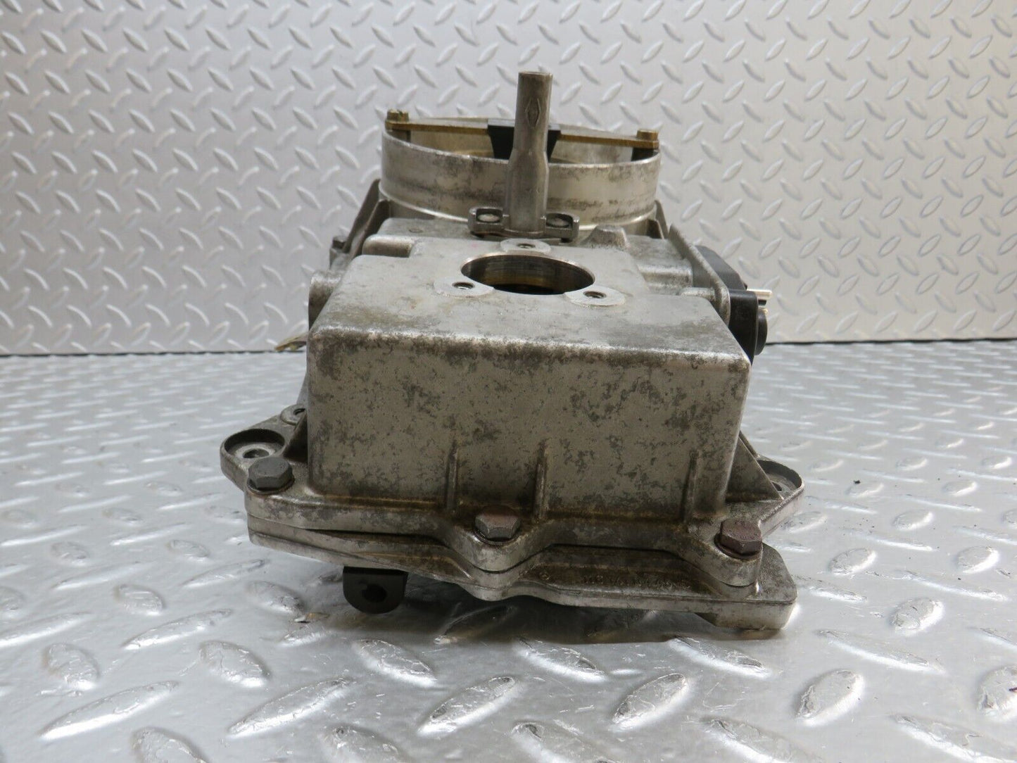 37118 Mercedes-Benz C126 420SEC Coupe Air Flow Mass Meter Sensor 0438121037