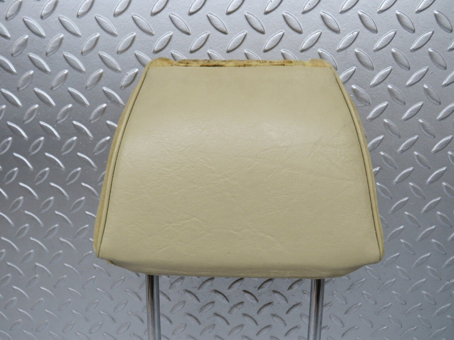 37078 Mercedes-Benz C126 420SEC Coupe Left Headrest