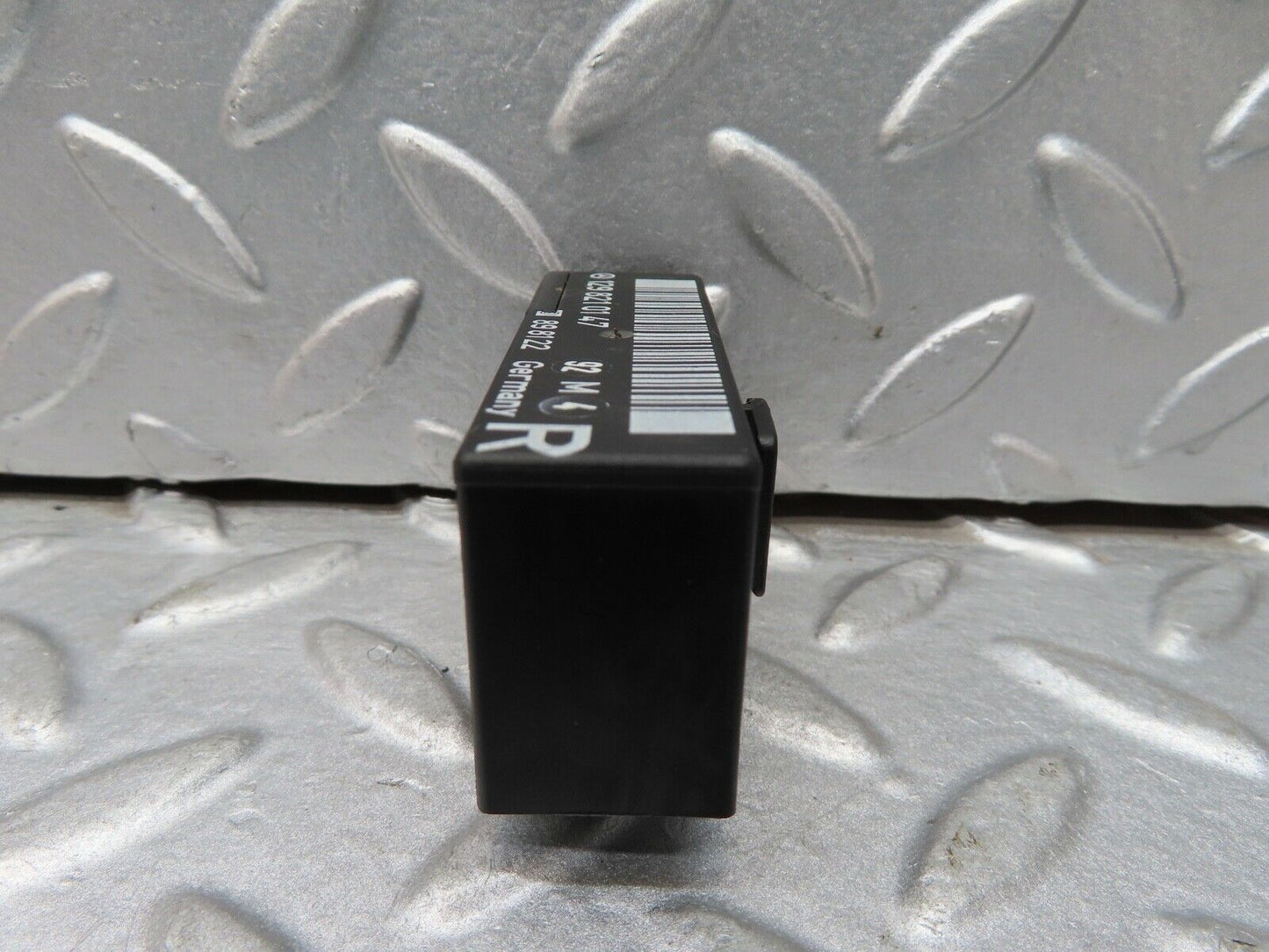 17245 Mercedes-Benz R129 300SL Coupe Right Seat Locking Relay 1298210147