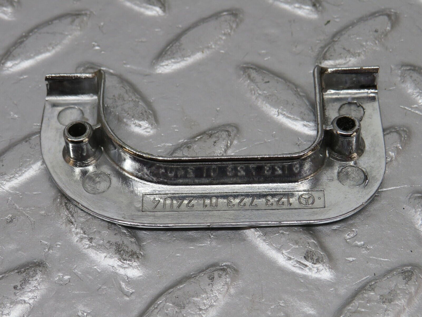34316 Mercedes-Benz C126 380SEC Left Interior Chrome Door Latch 1237230124