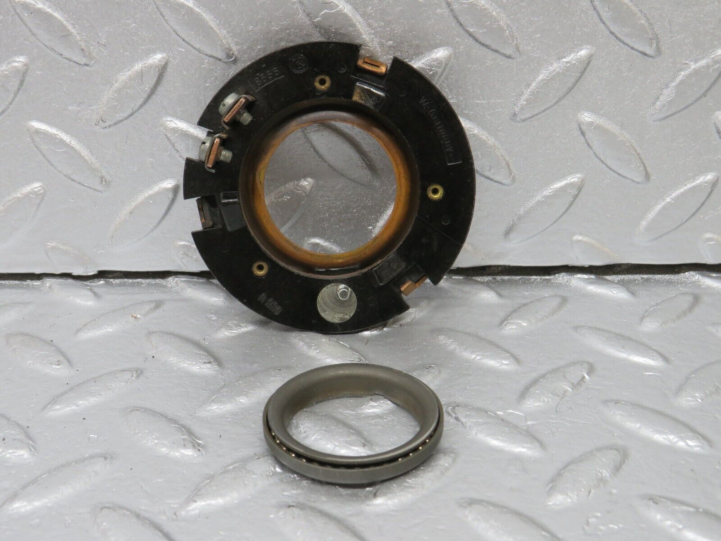 40306 Mercedes-Benz W110 230 Steering Column Slip Ring Horn Contact Plate