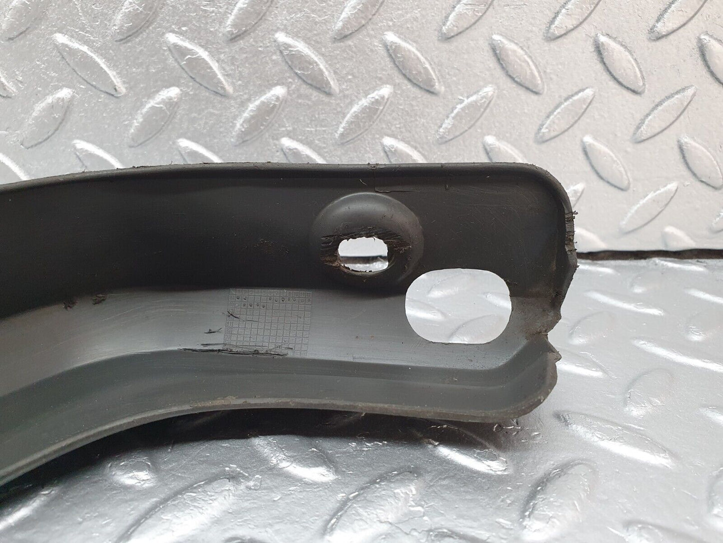 41551 Mercedes-Benz W124 200E Fender Wing Lower Moulding Trim Left Side 1248840131