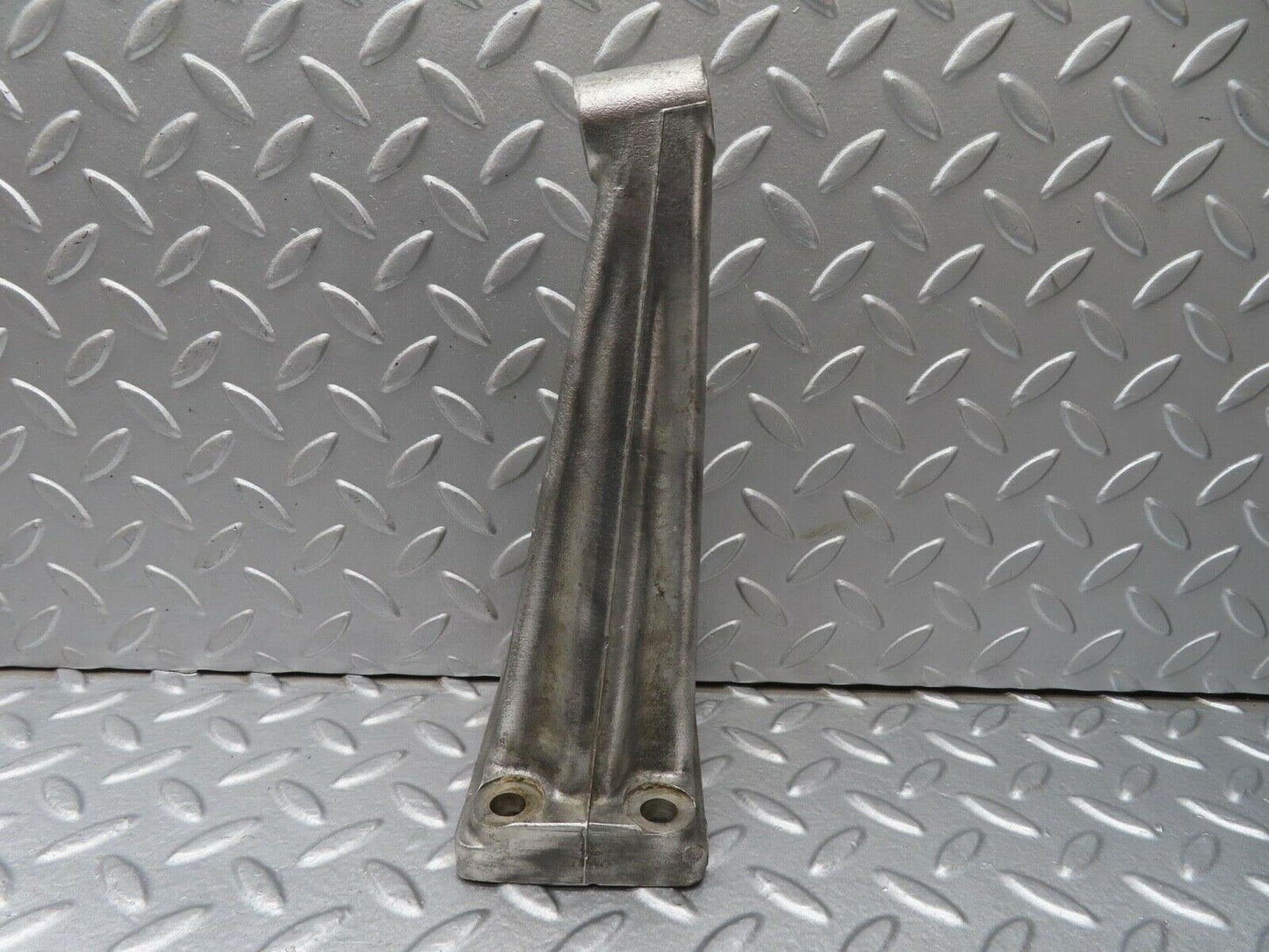 12813 Mercedes-Benz W111 220SE Engine Mount Bracket Right Side1802232504