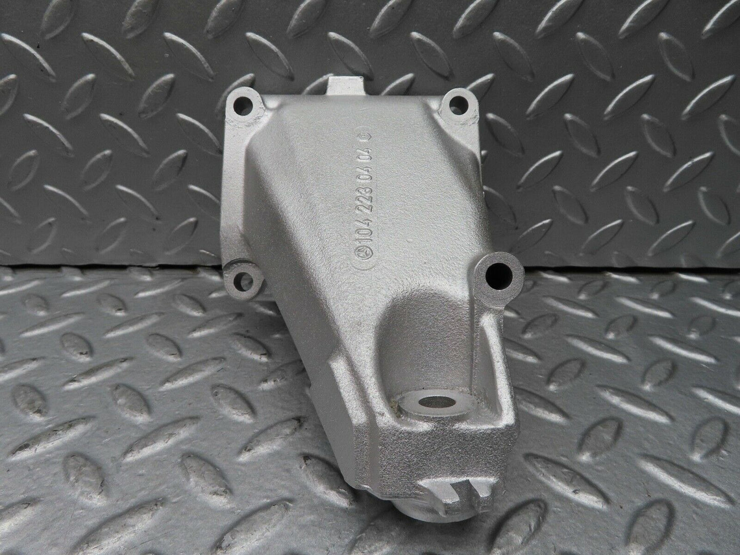 17313 Mercedes-Benz R129 300SL Coupe Engine Mount Bracket Left Side