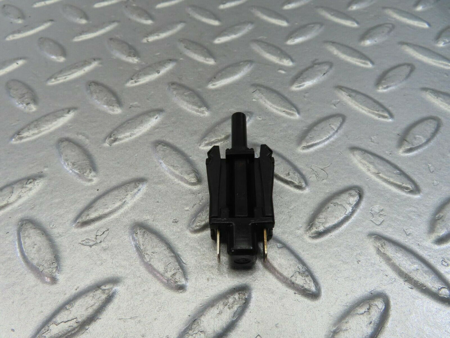 10735 Mercedes-Benz W123 230E Door Contact Switch 0015458714