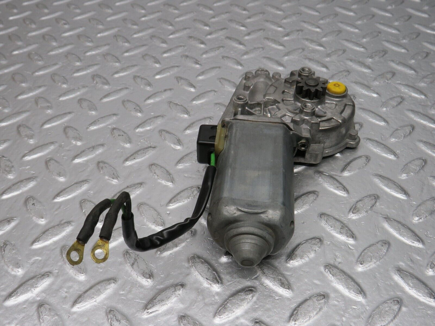 32451 Mercedes-Benz S124 300TE Window Regulator Motor Left Bosch 0130821284