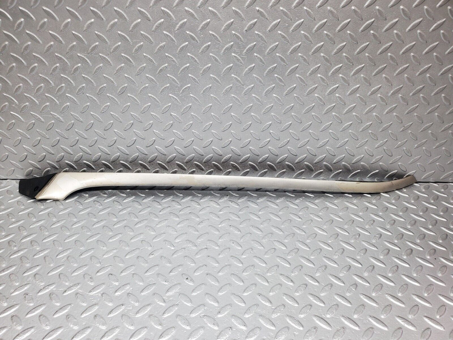 45806 Mercedes-Benz W126 420SE A Pillar Exterior Trim Right Side 1266981698