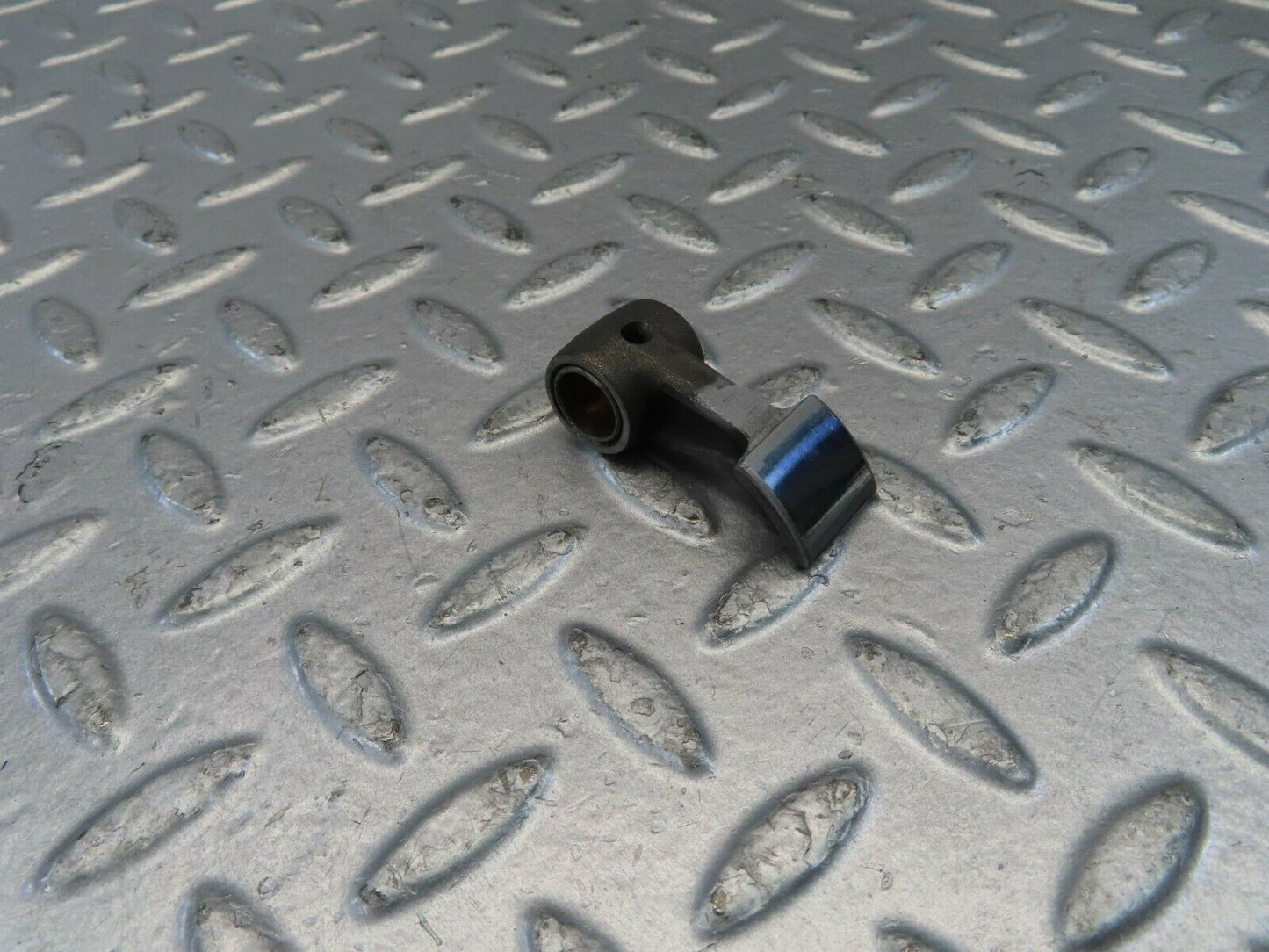 10973 Mercedes-Benz W115 220D Rocker Arm