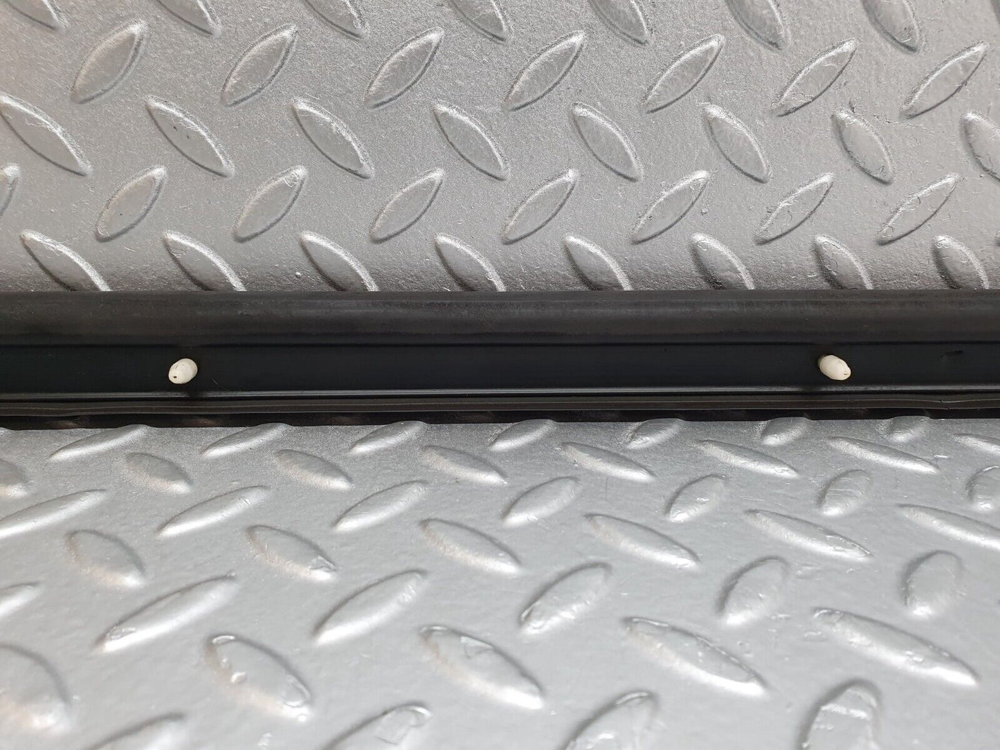 41711 Mercedes-Benz W124 200E Door Lower Sealing Rubber Trim Left