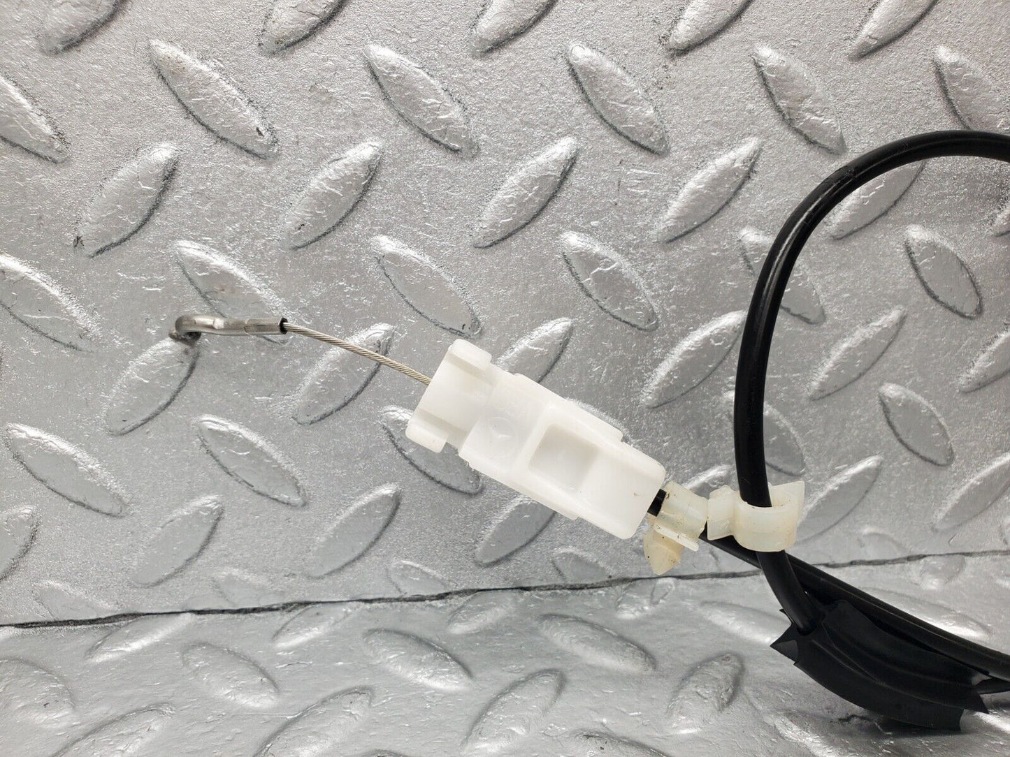 46953 Mercedes-Benz R129 320SL Coupe Door Lock Cable