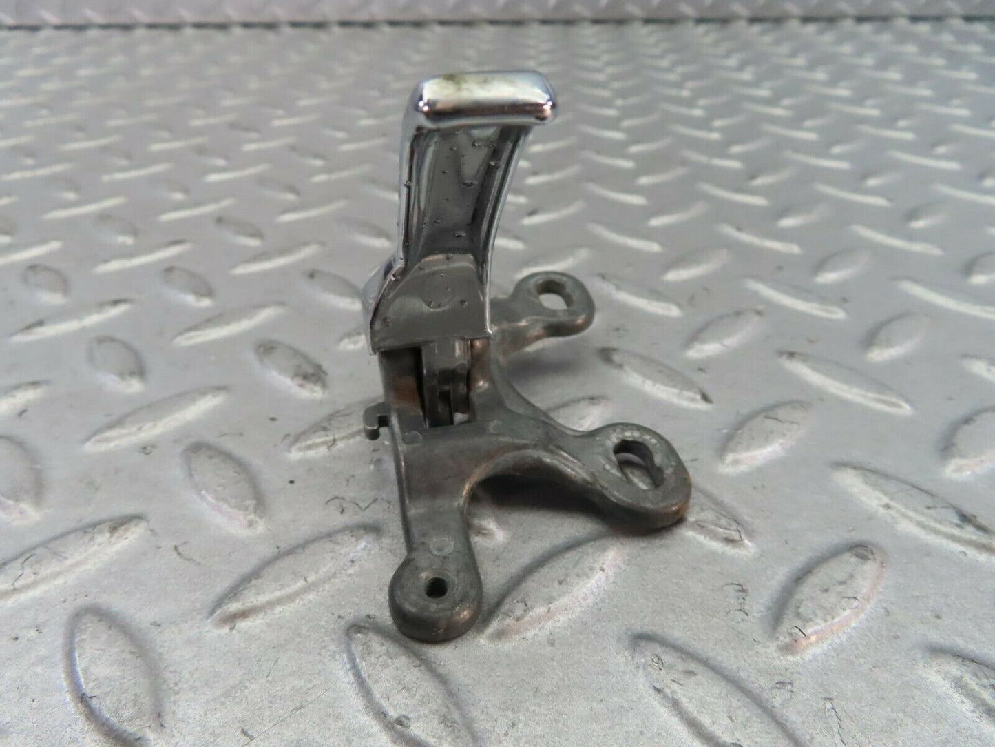 8727 Mercedes-Benz W115 Right Interior Door Handle Chrome 1107660419