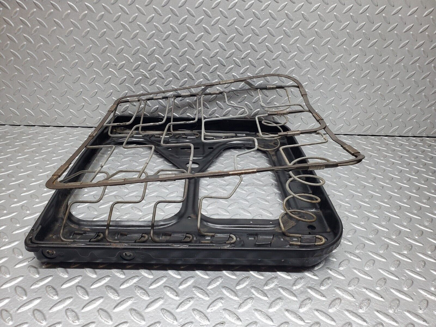44555 Mercedes-Benz W123 280E Front Left Seat Base