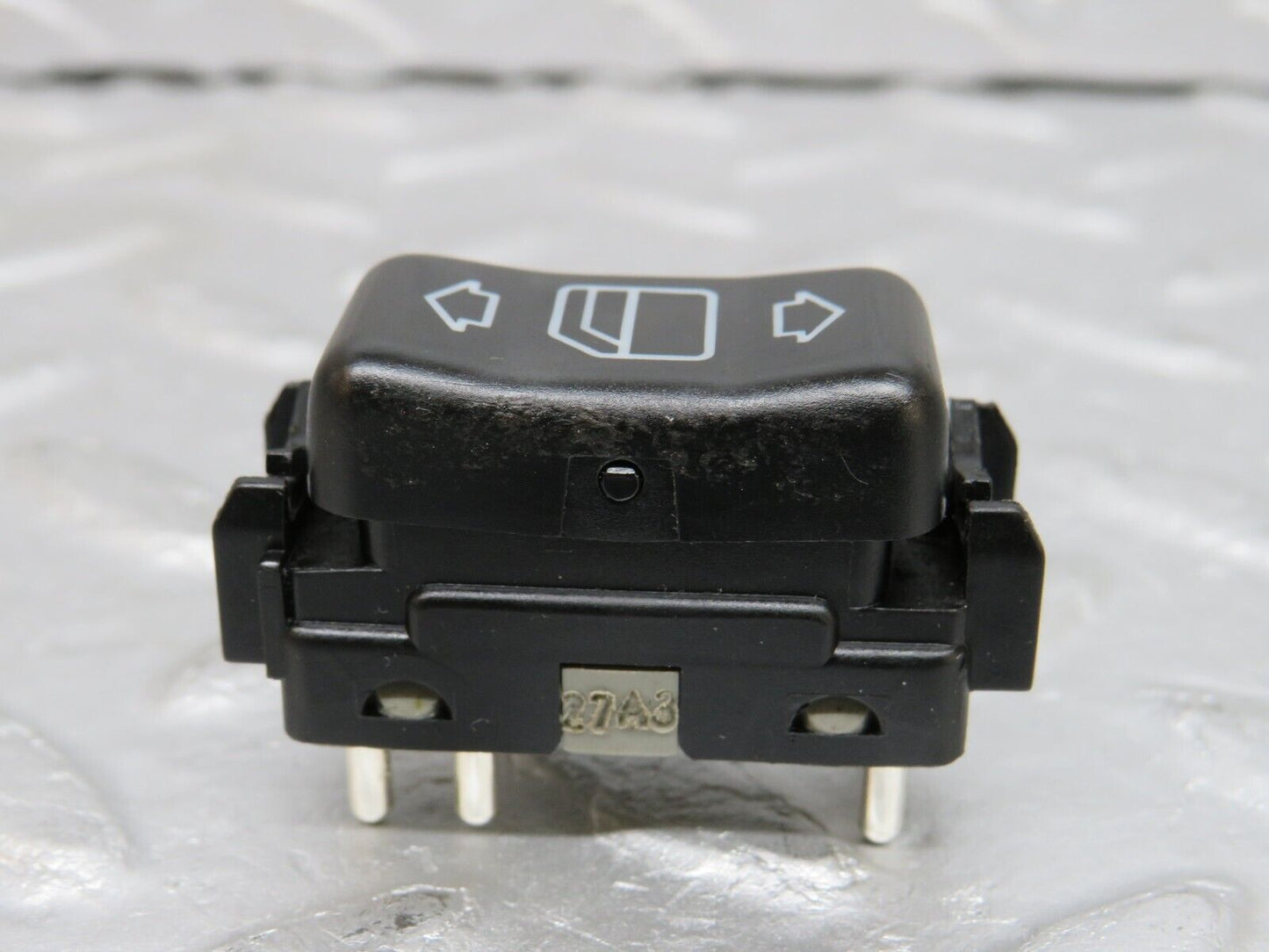 38084 Mercedes-Benz A124 320E Electric Window Switch Left Side 1248208910