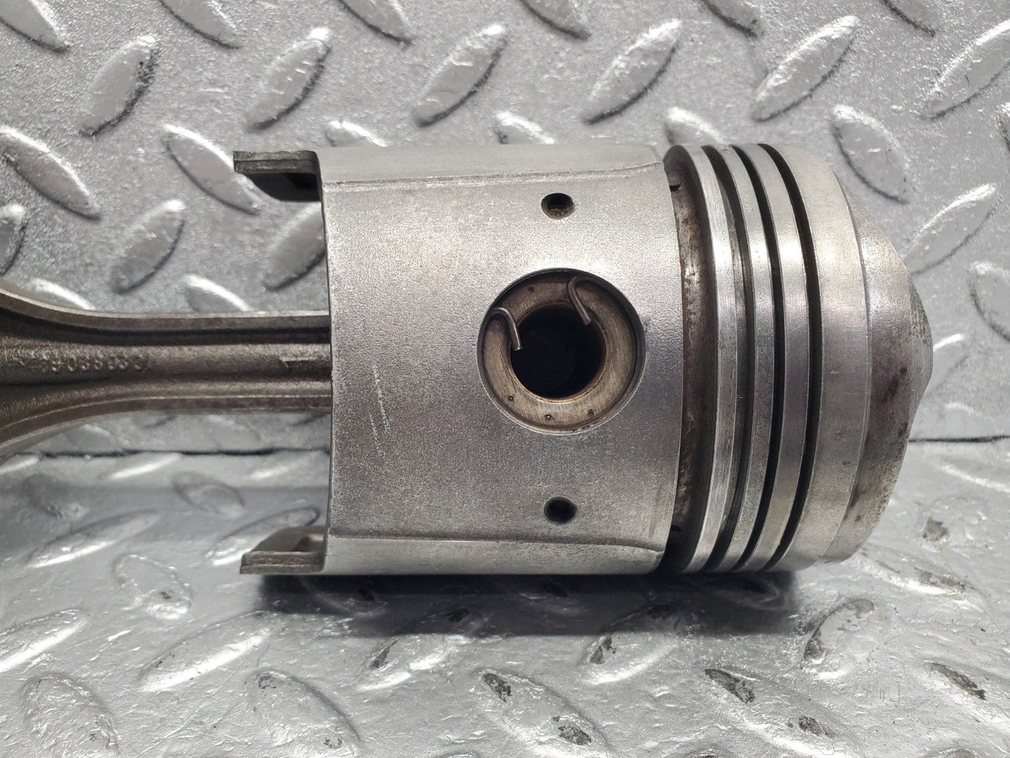 W112 piston and connecting rod used OEM