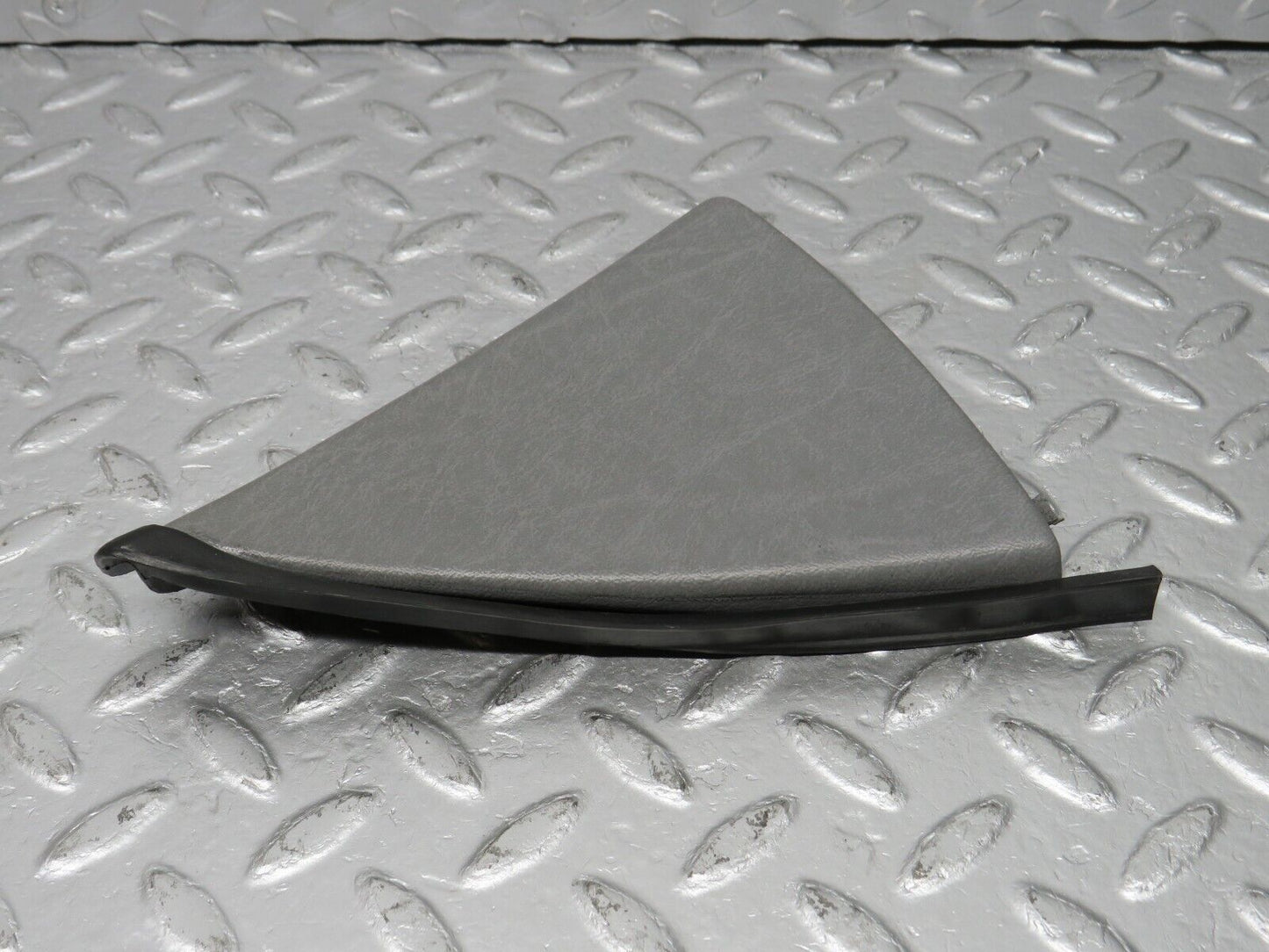 39584 Mercedes-Benz R129 320SL Coupe Mirror Triangle Cover Right Grey 1297250811