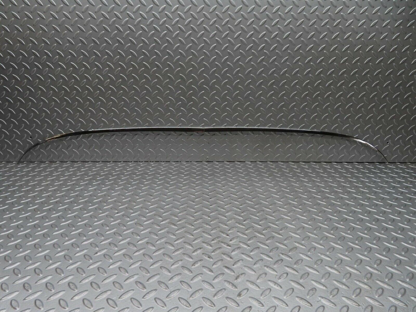 13283 Mercedes-Benz W111 220S Rear Windscreen Top Chrome Strip