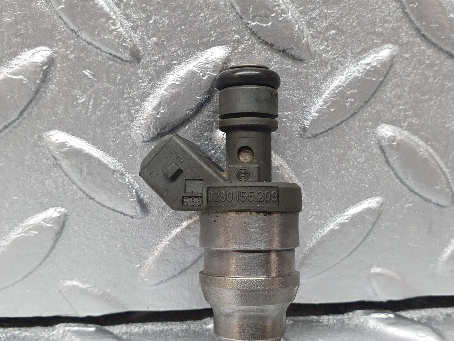 42371 Mercedes-Benz R129 320SL Coupe Fuel Injector Bosch 0000787323 0280155209