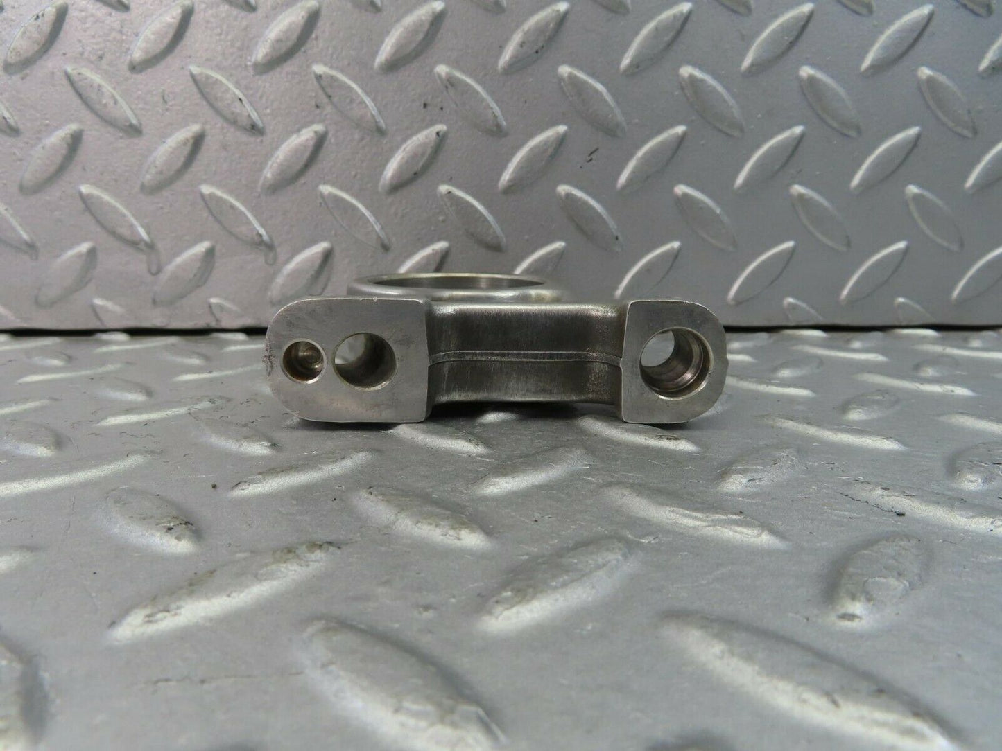 8977 Mercedes-Benz R107 Camshaft Tower Bearing 1160512112