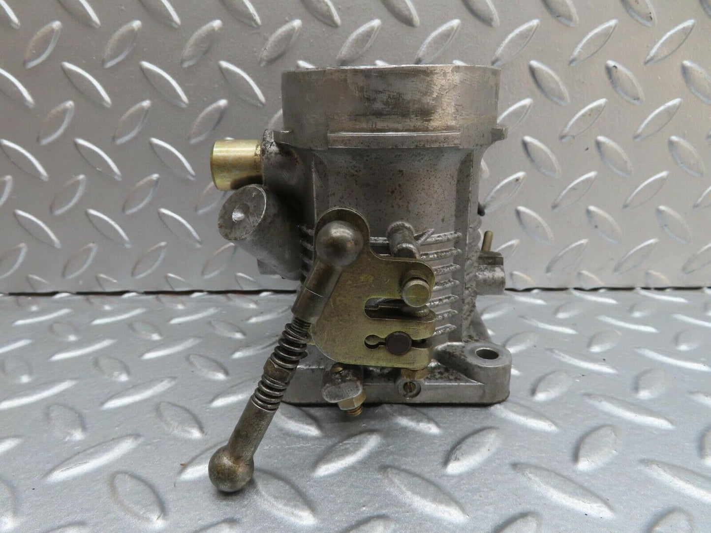 13712 Mercedes-Benz R107 450SL Throttle Body Valve With Position Switch