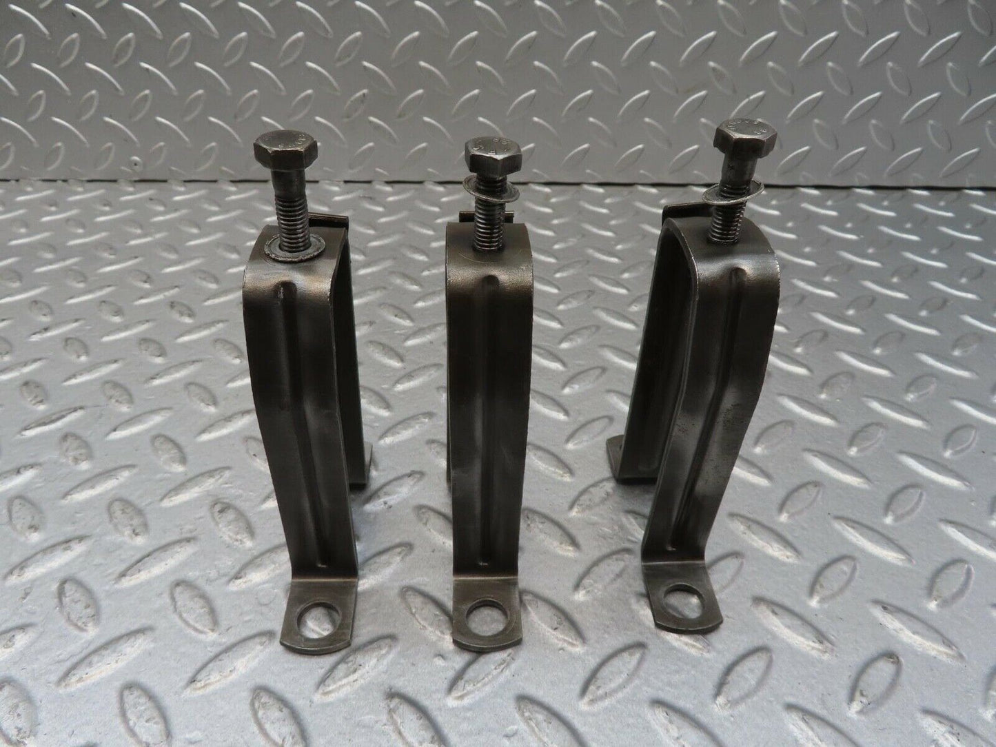 13365 Mercedes-Benz W111 230S Rocker Cover Support