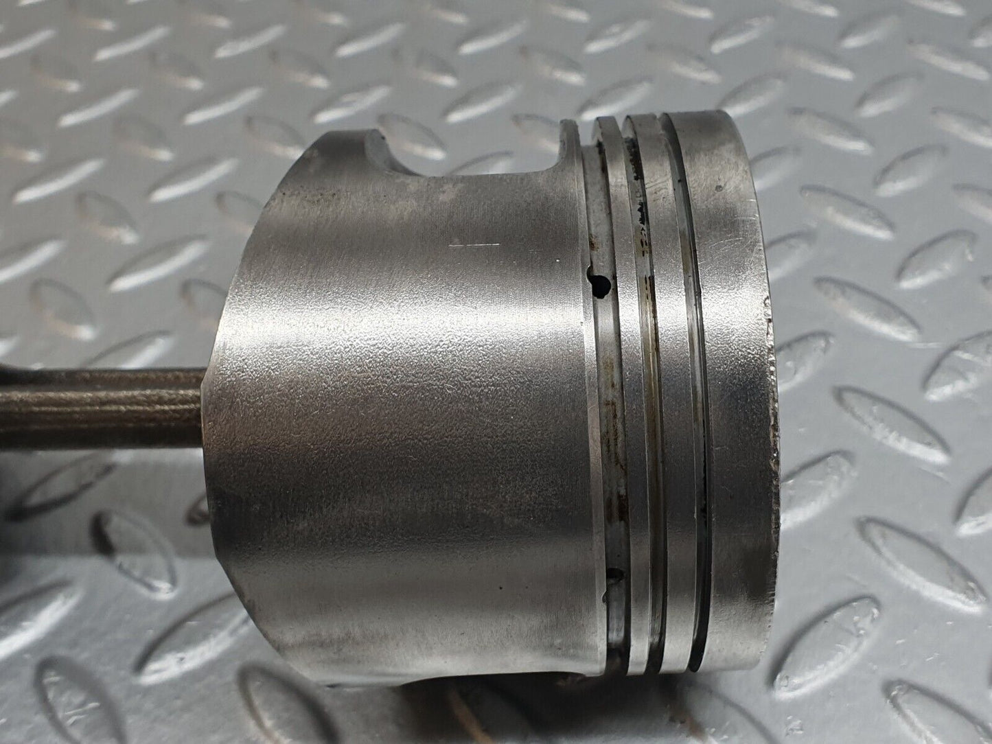 43078 Mercedes-Benz W123 Piston With Connecting Rod 95.485 mm 1020381